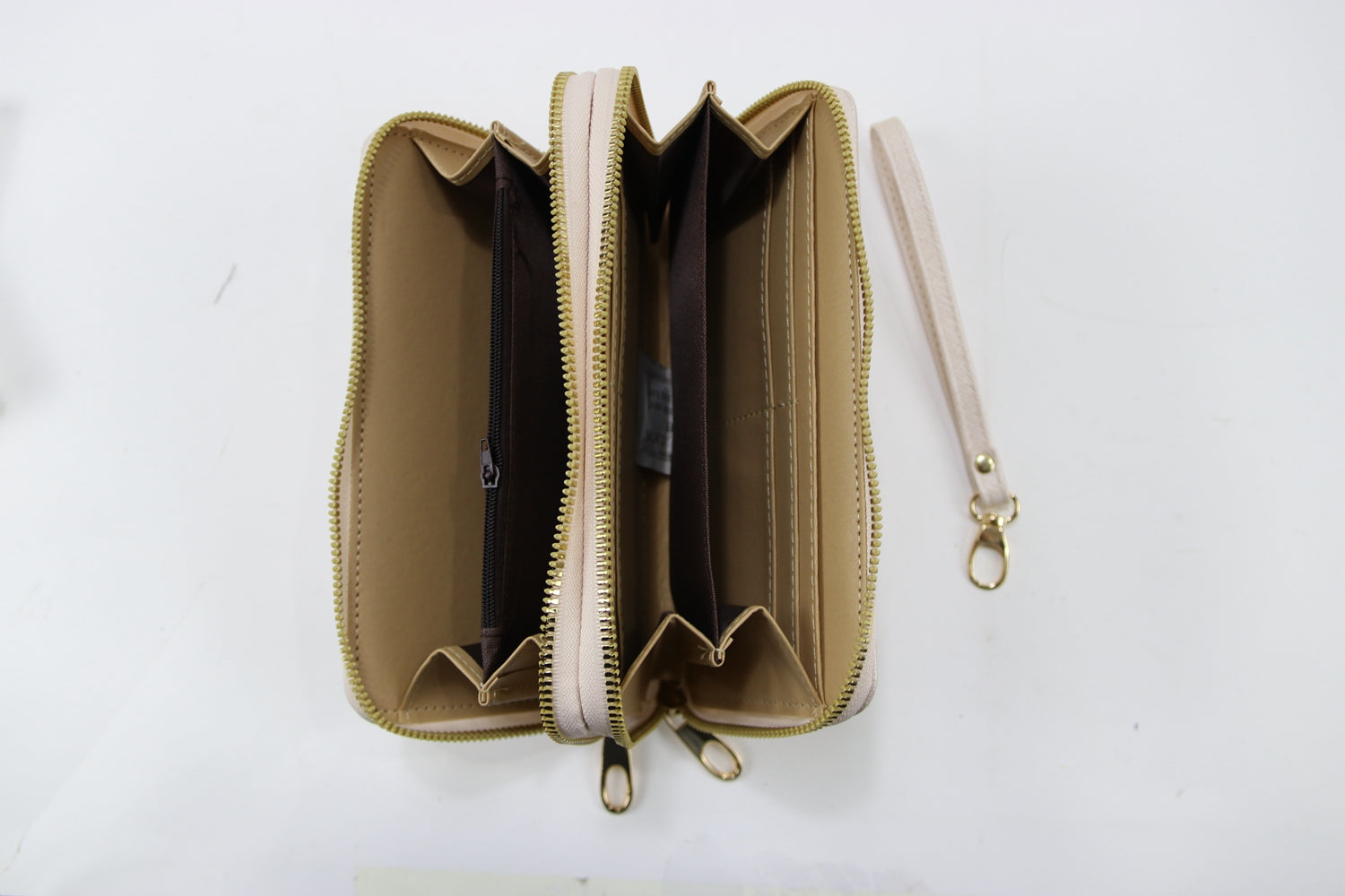 Stylish Wallet W1834 showcasing its sleek design and multiple card slots.