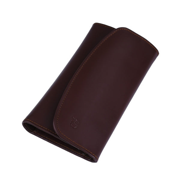 Elegant women leather clutch wallet with magnetic flip closure, designed for organizing cards, cash, and mobile phone.