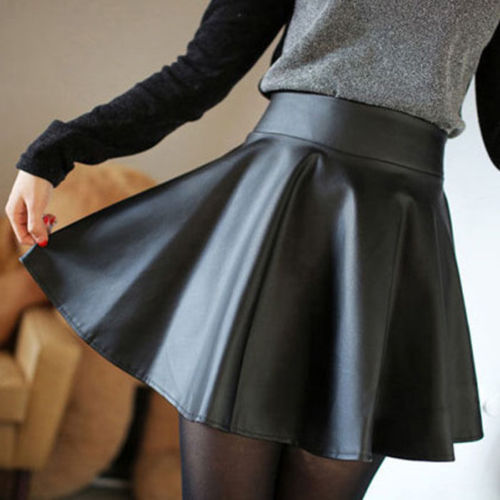 Women Real Lambskin Leather Mini Skirt WS011 with satin lining and pockets, showcasing high-quality craftsmanship.