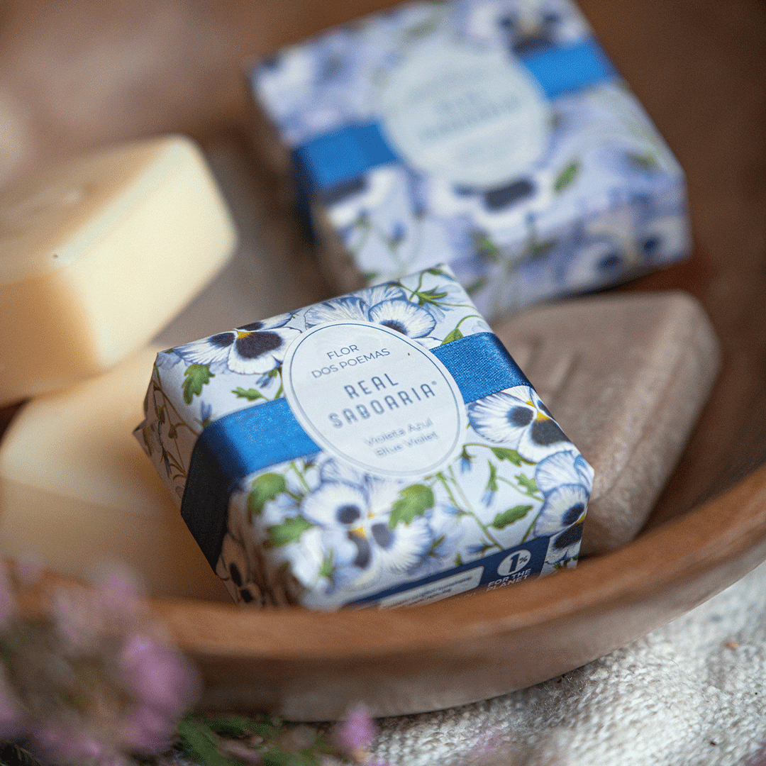 Flower of Poems Soap bar with floral design, enriched with olive oil, showcasing its vegan and eco-friendly attributes.