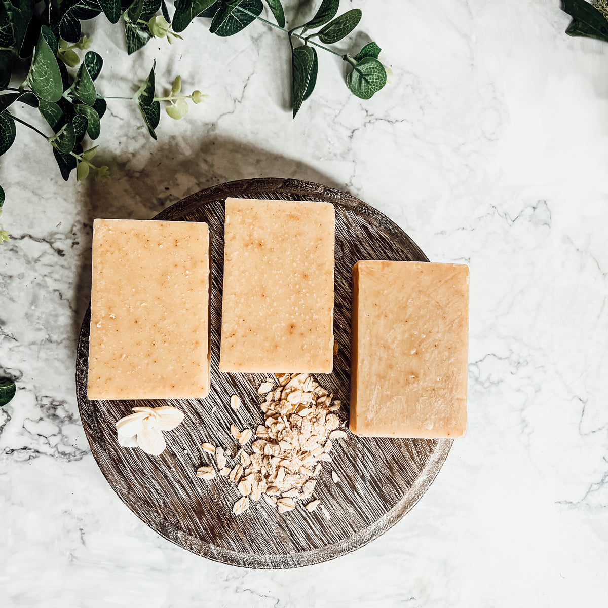 Oatmeal Spice soap bar with a sweet and delicate scent, featuring a hint of spice, handcrafted with organic ingredients.