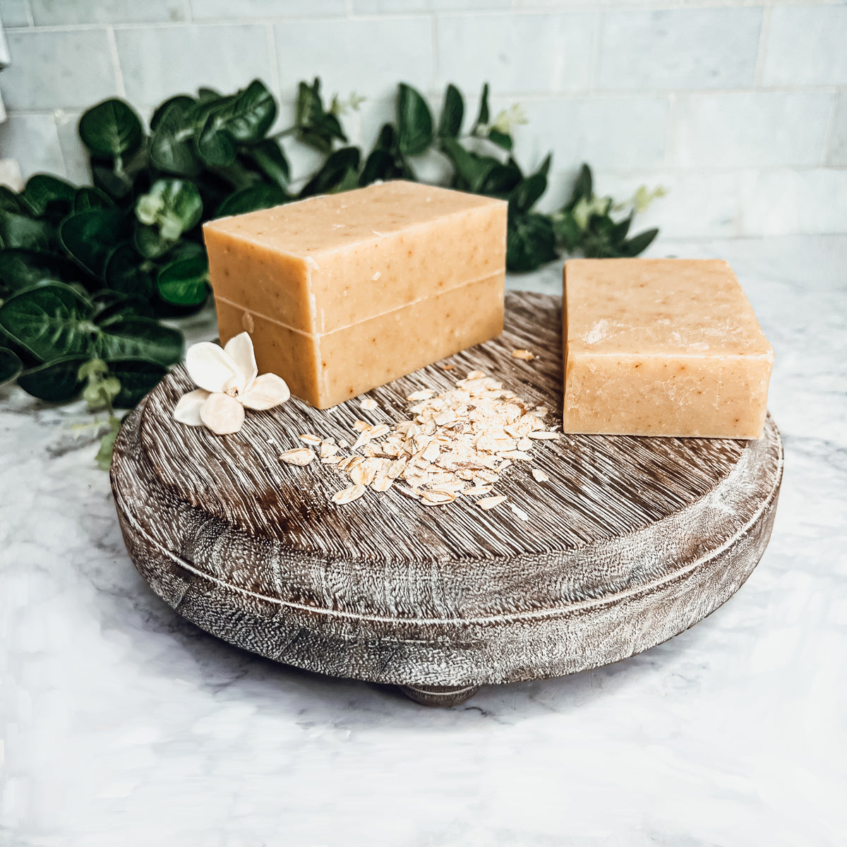 Oatmeal Spice soap bar with a sweet and delicate scent, featuring a hint of spice, handcrafted with organic ingredients.