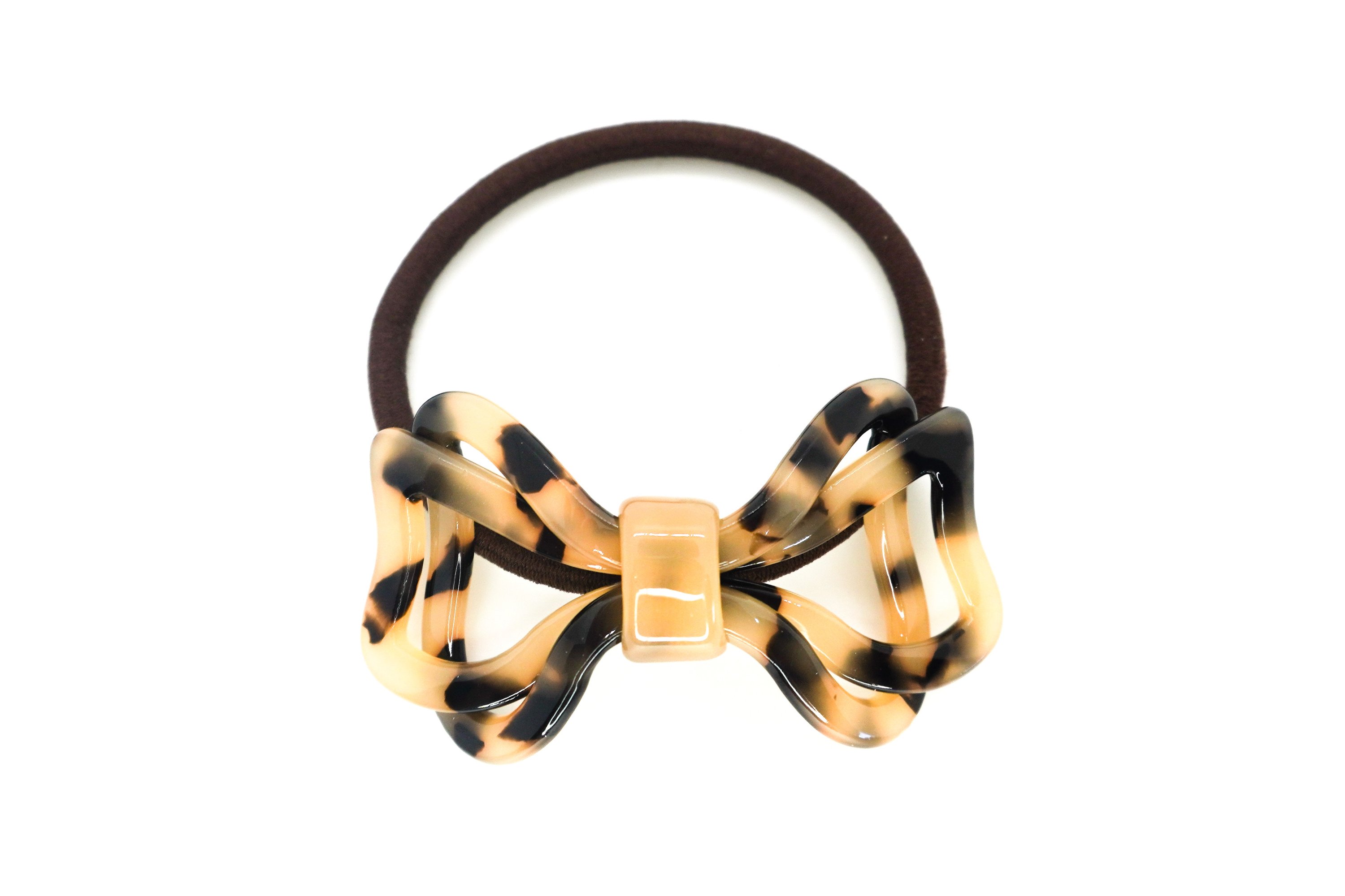 Classic ponytail holder in chocolate brown with a strong grip, designed for all hair types and occasions.