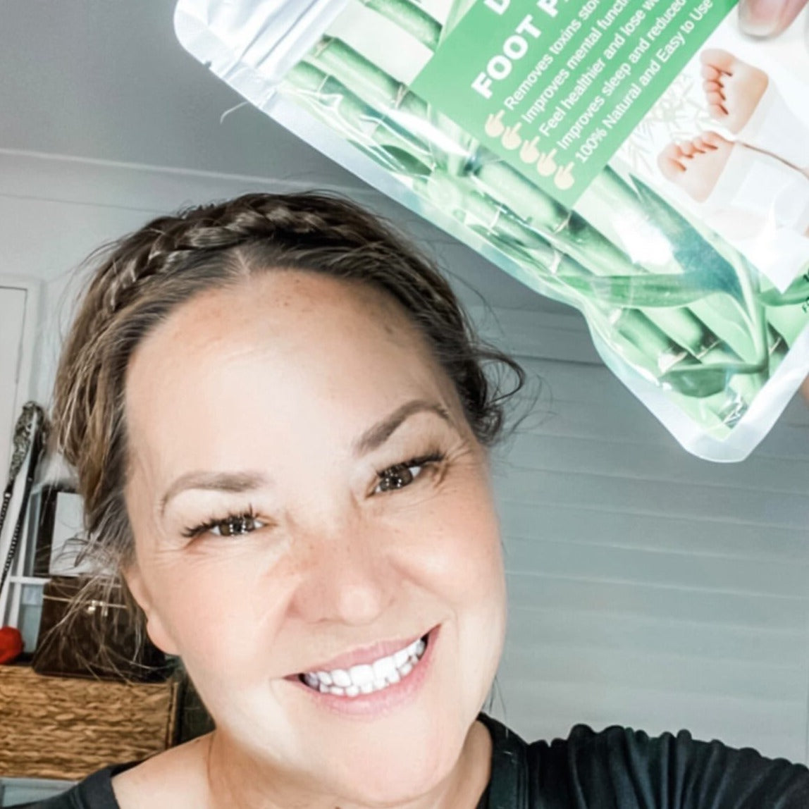 5 Day Detox Foot Patches displayed on a white background, showcasing their natural ingredients and packaging.