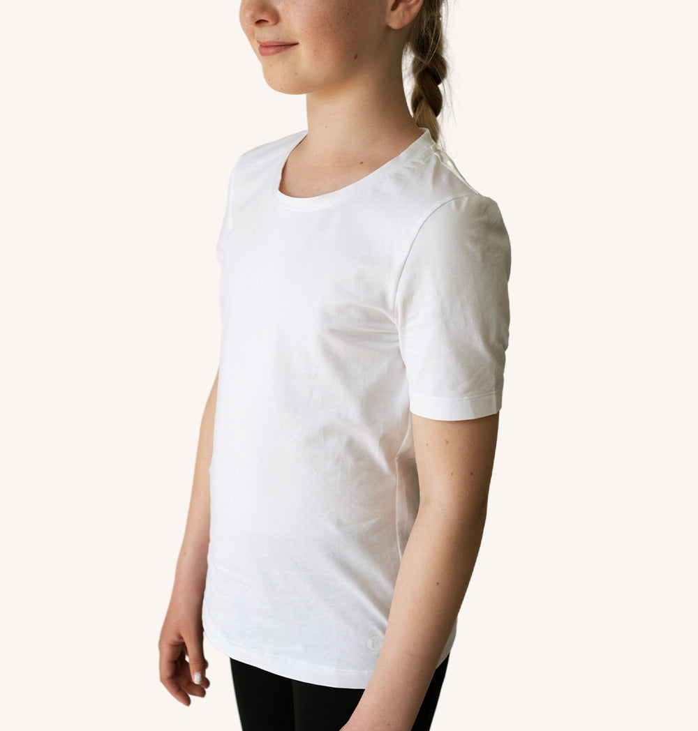 A comfortable and stylish Alignment Posture T-shirt for kids, featuring Posture Alignment Technology for improved shoulder alignment.