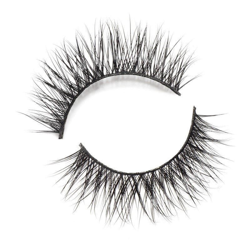 A pair of luxurious LINDA MINK LASHES made from 100% real mink fur, showcasing a wispy 3D design for a glamorous look.