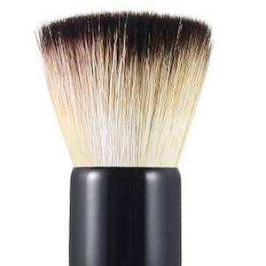 Mini Bronzer Brush BK31 with ultra-soft goat hair bristles and polished black ferrule, featuring a high gloss birch wood handle.