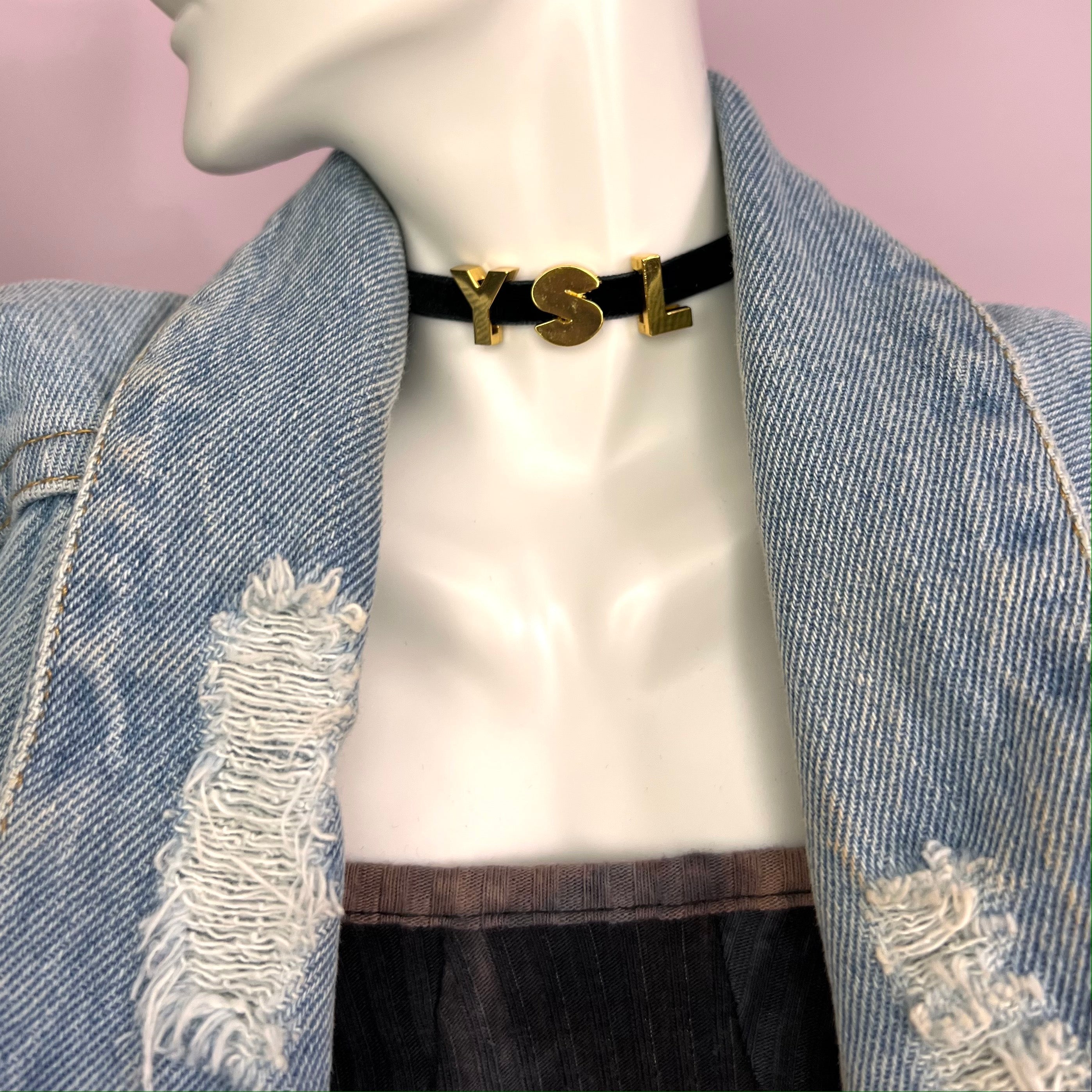 Elegant Y - Choker Necklace featuring customizable stainless steel letters on a velvet cord, available in gold and silver.