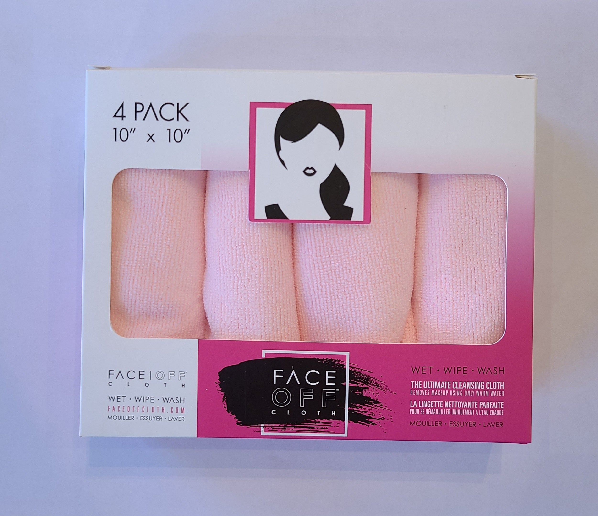 FaceOff Gift Pack featuring a reusable makeup removal cloth for gentle cleansing with warm water.