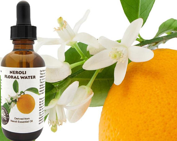 Neroli floral water with blossoms