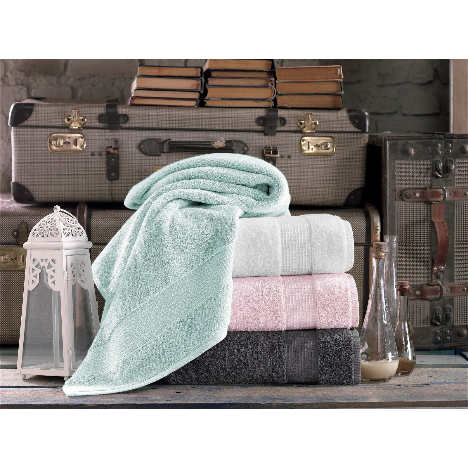 Milano Collection Towels featuring ultra-soft combed cotton in elegant design, perfect for enhancing bathroom decor.