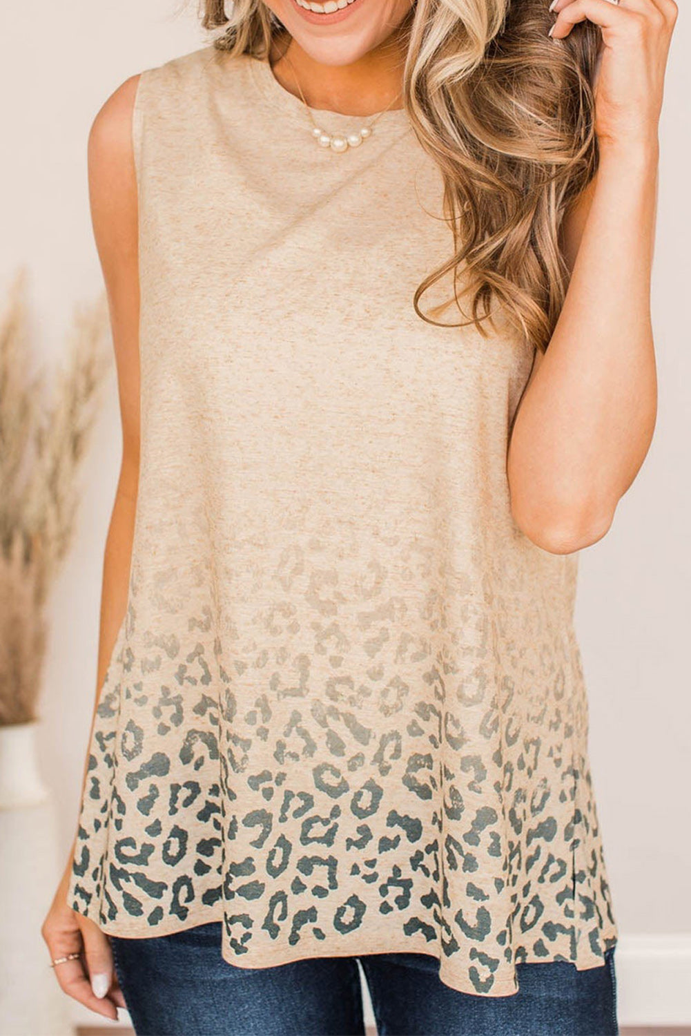 Apricot Gradient Leopard Print Tank Top displayed on a mannequin, showcasing its unique design and casual style.