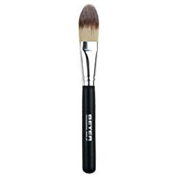 Beter Liquid Foundation Brush 17cm with soft bristles for smooth application.