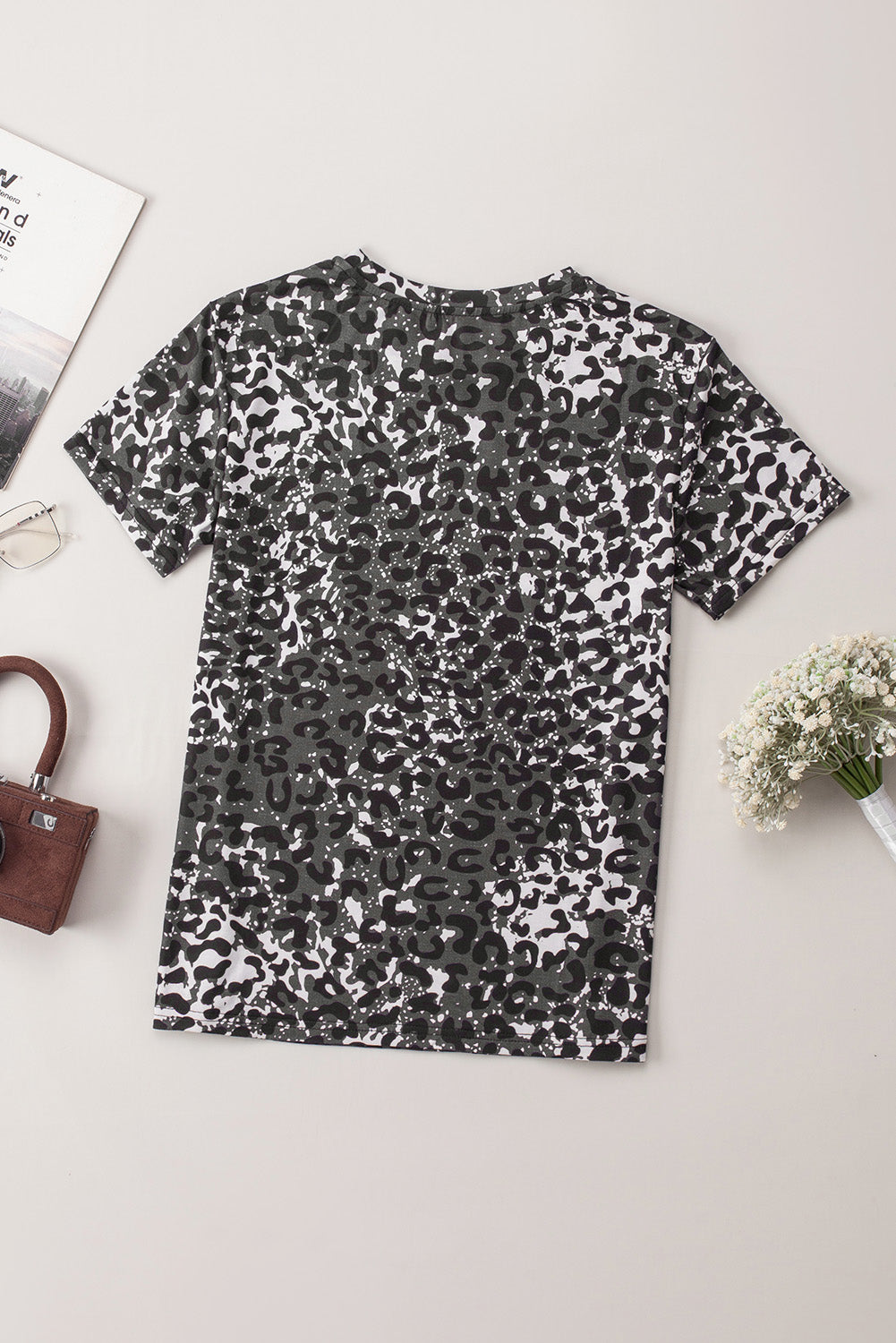 Black MAMA Leopard Print Short Sleeve Casual Graphic Tee featuring a stylish round neck and short sleeves, perfect for casual wear.