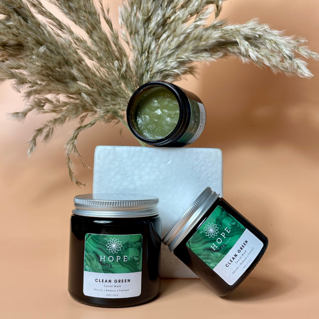 CLEAN GREEN Facial Mask in a jar with organic ingredients like French green clay and Moringa, designed for normal to oily skin.