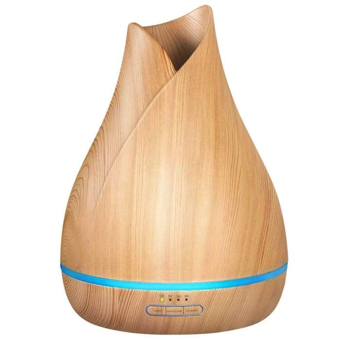 A sleek 500ml essential oil diffuser with LED lights, designed for aromatherapy and humidifying.