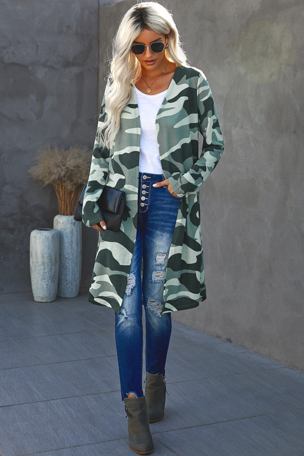 A stylish green camo print long cardigan with an open front and long sleeves, perfect for casual wear.