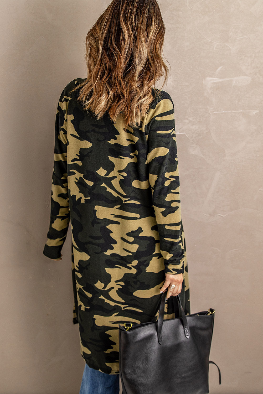 A stylish green camo print long cardigan with an open front and long sleeves, perfect for casual wear.