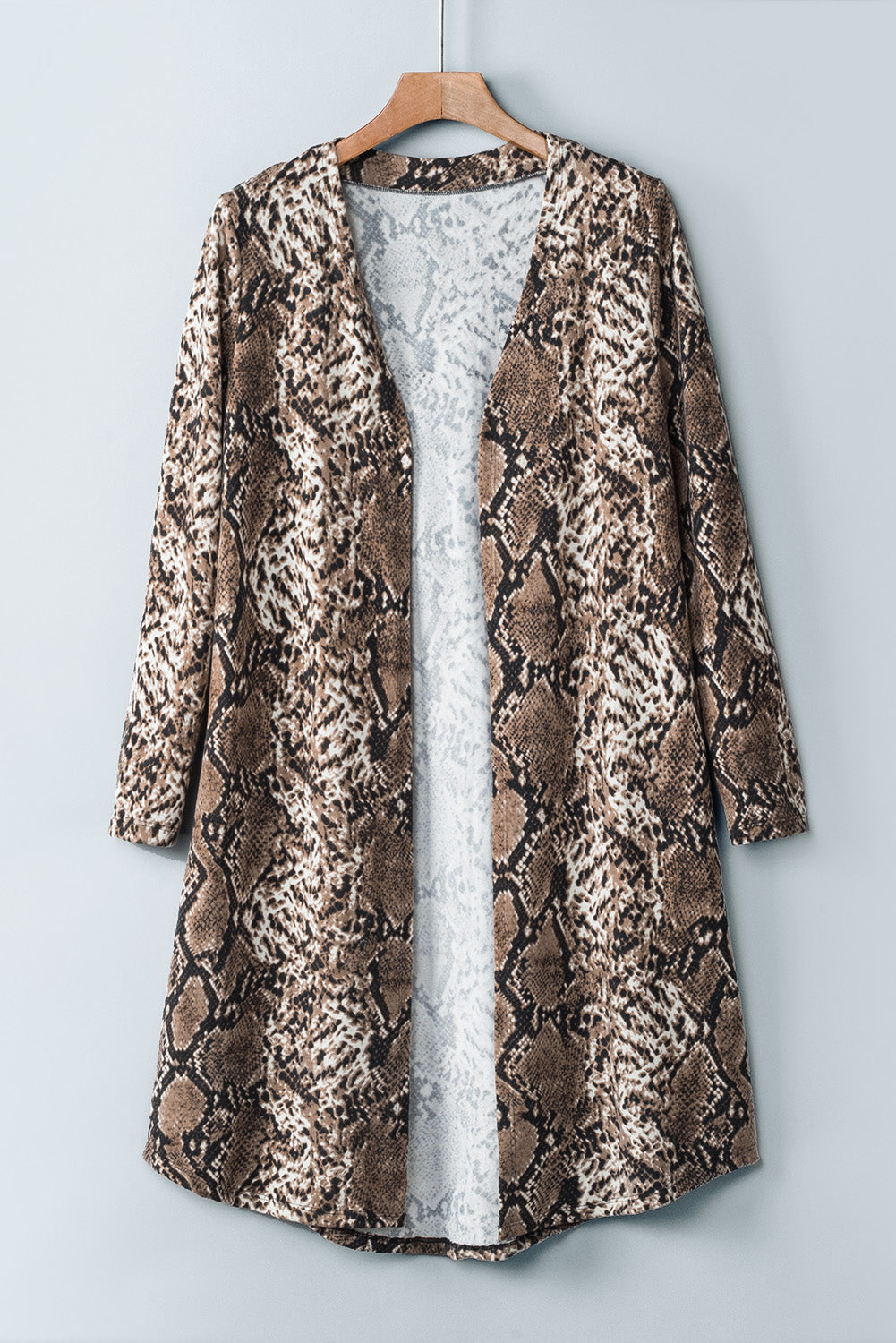 A stylish green camo print long cardigan with an open front and long sleeves, perfect for casual wear.