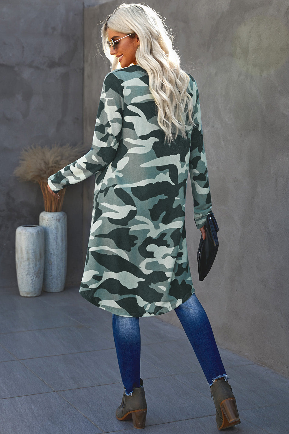 A stylish green camo print long cardigan with an open front and long sleeves, perfect for casual wear.