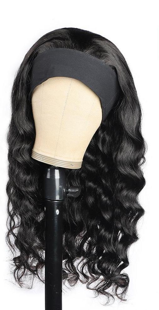 Headband Wig Loose Body Wave made from 100% real human hair, featuring a natural black color and loose waves for a stylish look.