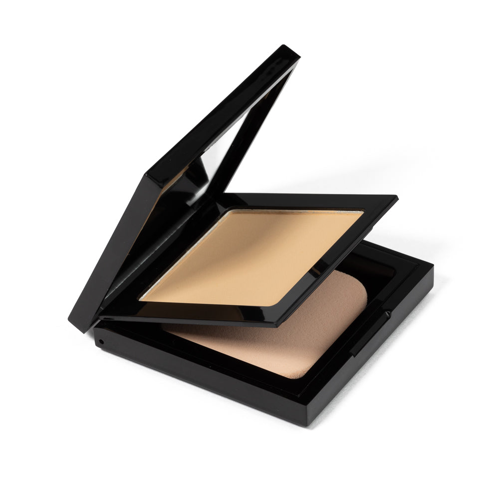 EpiLynx Hydrating Powder Foundation in a compact with a sponge, showcasing its matte finish and available shades.