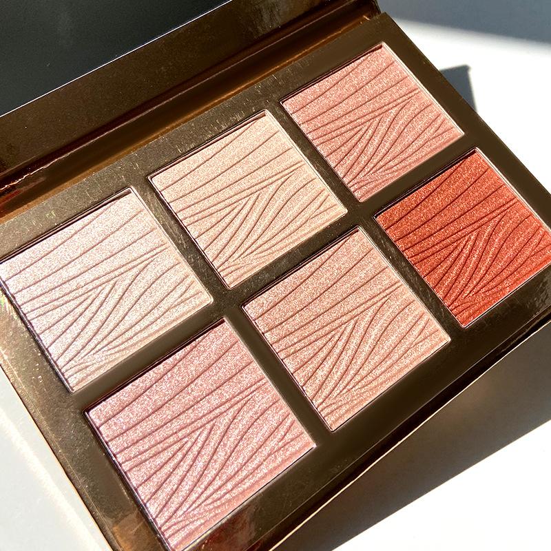 Limited Edition Illuminating Blush & Bronzer palette featuring six complementary shades for highlighting and contouring.