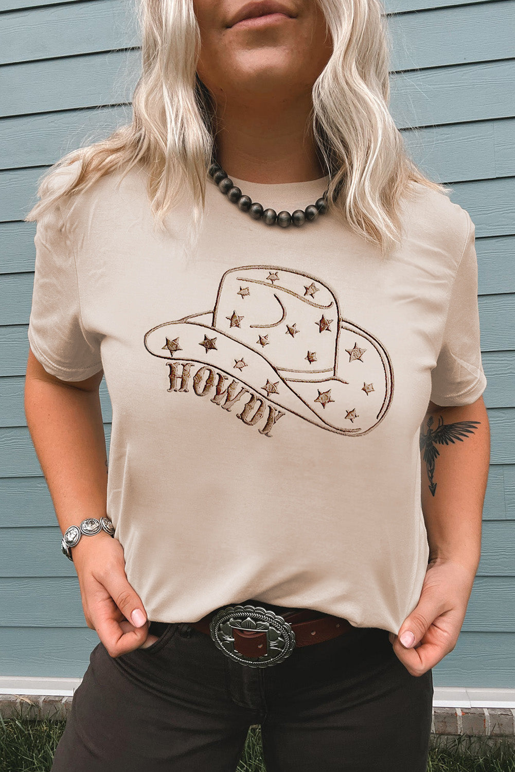 Khaki HOWDY Cowboy Hat Embroidered Graphic Tee featuring a stylish cowboy hat design, perfect for casual wear.