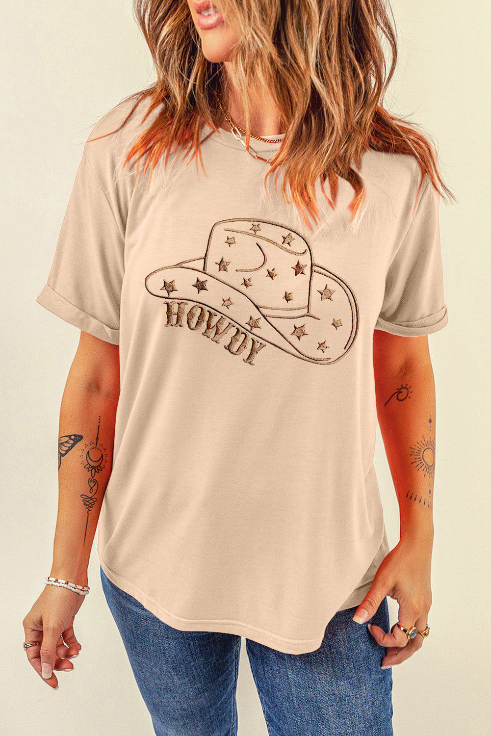 Khaki HOWDY Cowboy Hat Embroidered Graphic Tee featuring a stylish cowboy hat design, perfect for casual wear.