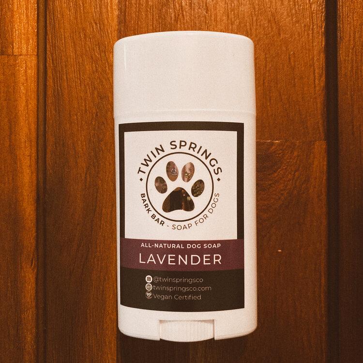 Lavender Bark Bar for dogs, handcrafted soap in a travel-friendly design, featuring organic oils for gentle cleansing.