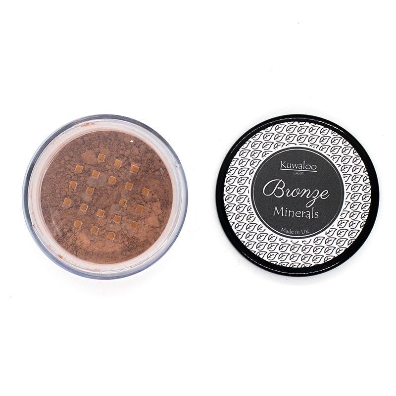 Mineral Bronze 3G Clay Bronzer in a compact, showcasing its natural ingredients and smooth texture for a radiant glow.