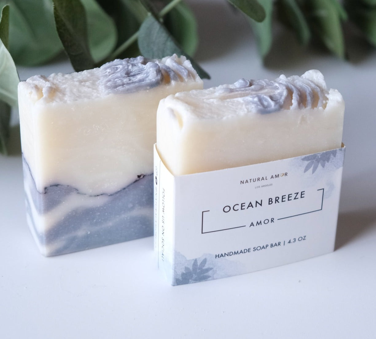 Ocean Breeze Soap Bar with natural indigo powder and kaolin clay, featuring a refreshing scent of peppermint, lavender, and lime.