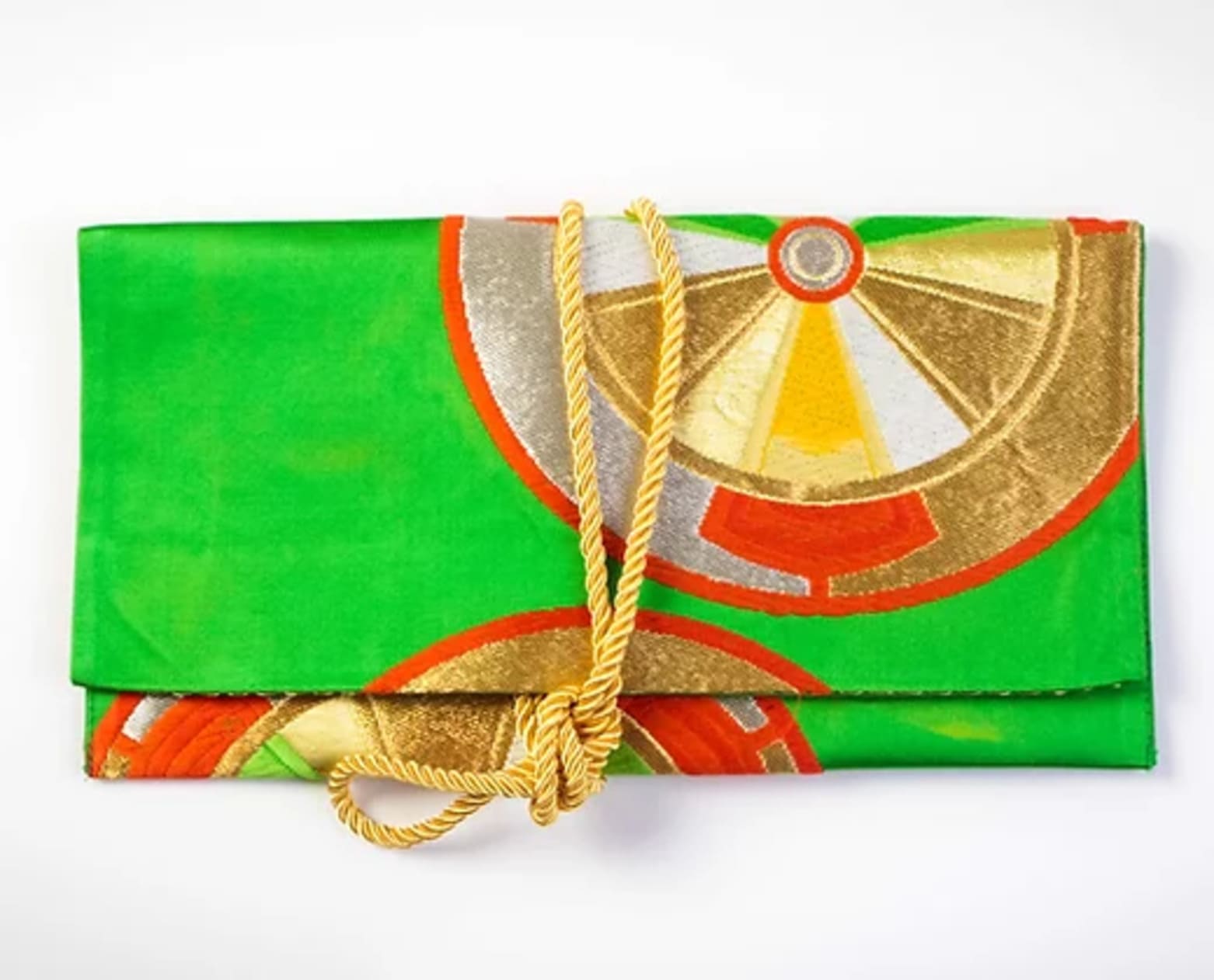 Pochette Roues, a unique embroidered silk pouch from Japan, showcasing intricate designs and versatile wear options.