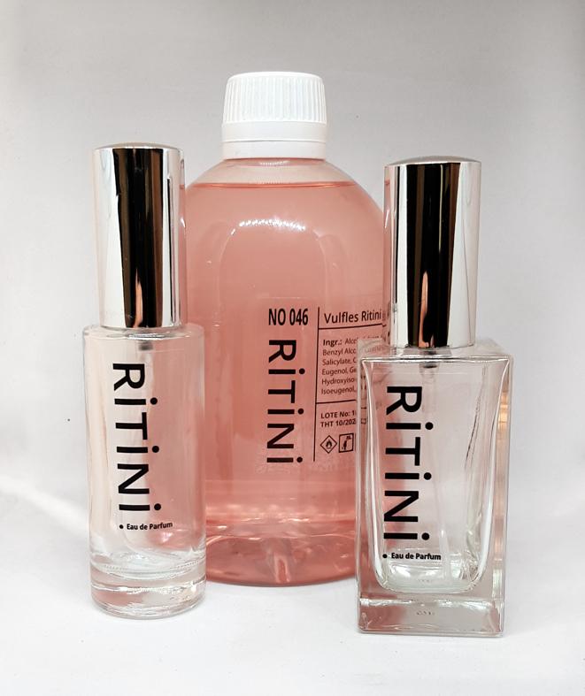 RiTiNi man 121 fragrance inspired by Caroline Herrera, featuring a 500 ml refill bottle and two empty perfume bottles for easy refilling.