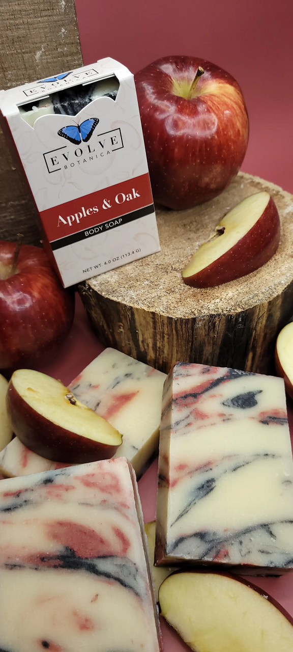 Standard Soap bar with Apples & Oak scent, showcasing a blend of apple and oak elements, perfect for a refreshing wash.