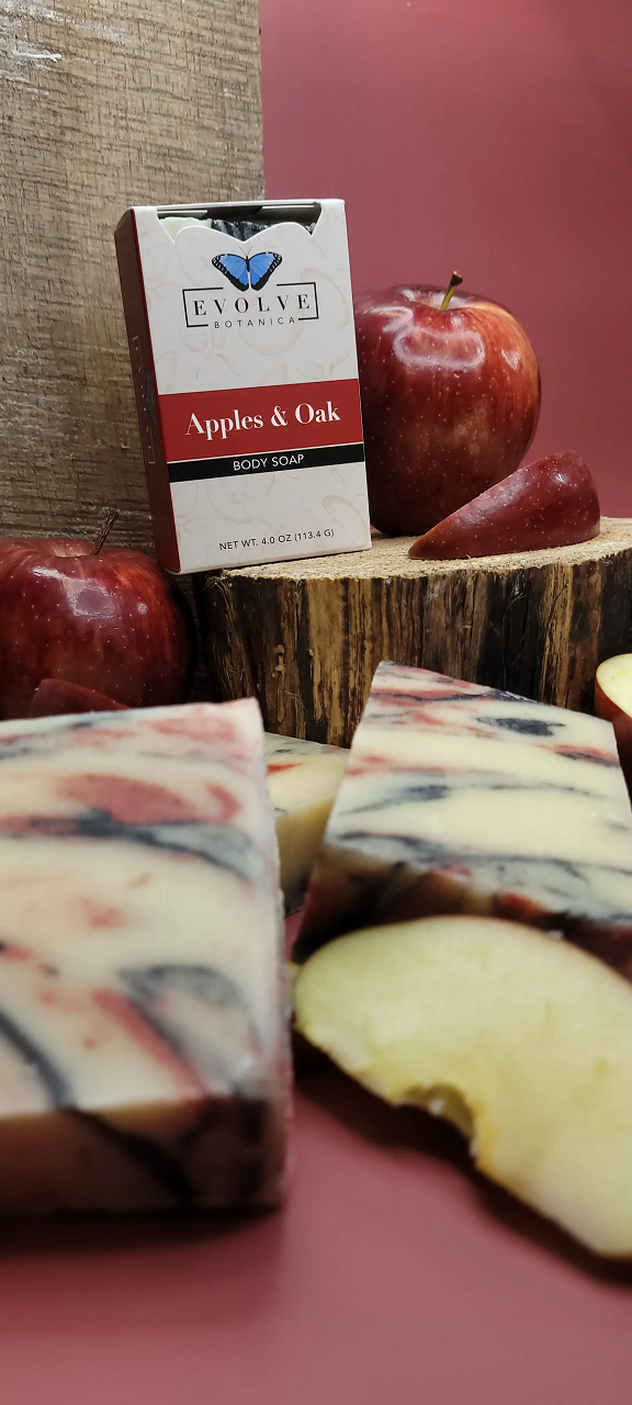 Standard Soap bar with Apples & Oak scent, showcasing a blend of apple and oak elements, perfect for a refreshing wash.