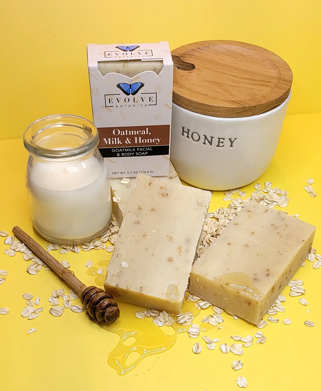 Standard Soap - Oatmeal Milk & Honey, featuring goat milk, oatmeal, and honey ingredients, ideal for sensitive skin care.