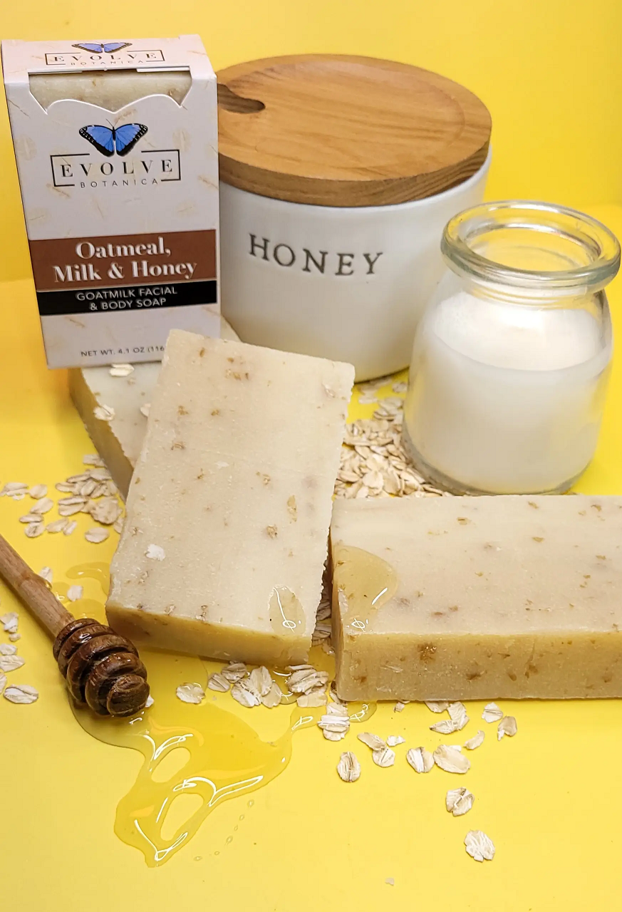 Standard Soap - Oatmeal Milk & Honey, featuring goat milk, oatmeal, and honey ingredients, ideal for sensitive skin care.