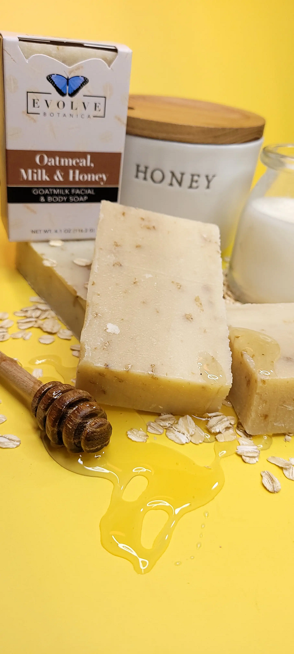 Standard Soap - Oatmeal Milk & Honey, featuring goat milk, oatmeal, and honey ingredients, ideal for sensitive skin care.