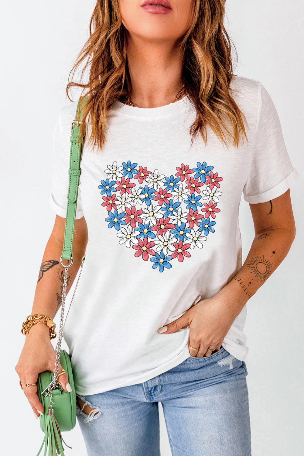 White Daisy Heart Shape Print Round Neck Casual T-Shirt displayed on a mannequin, showcasing its floral design and round neck style.