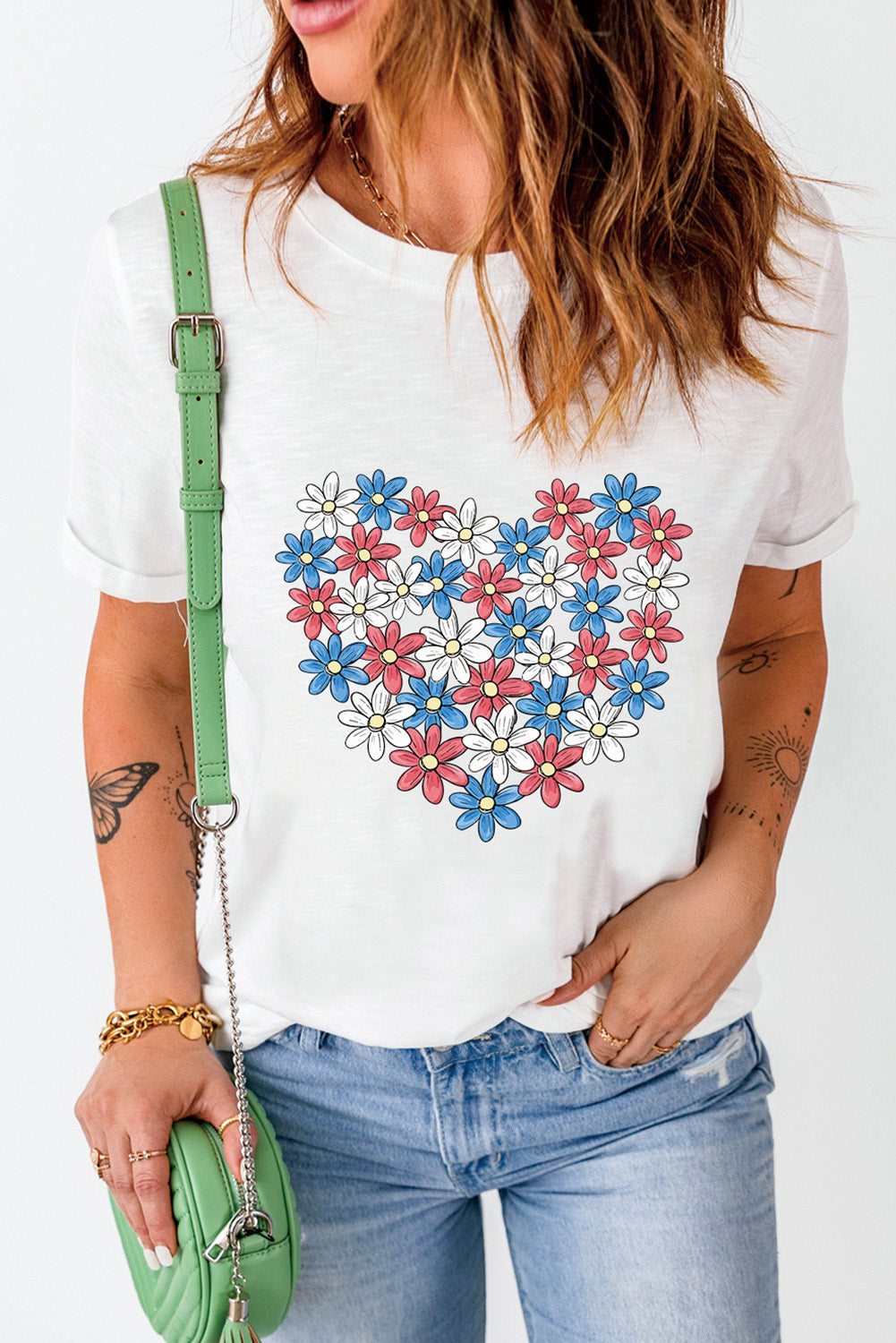 White Daisy Heart Shape Print Round Neck Casual T-Shirt displayed on a mannequin, showcasing its floral design and round neck style.