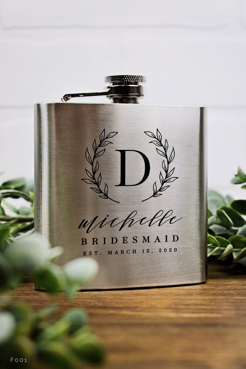 Personalized bridesmaid flask with foliage.