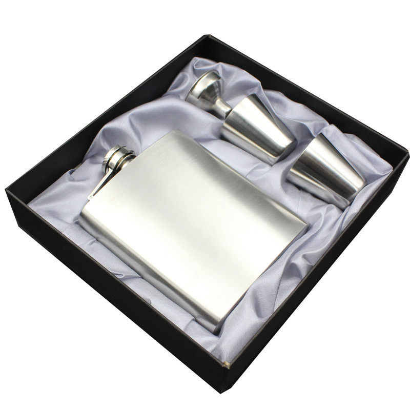 Stainless steel flask gift set