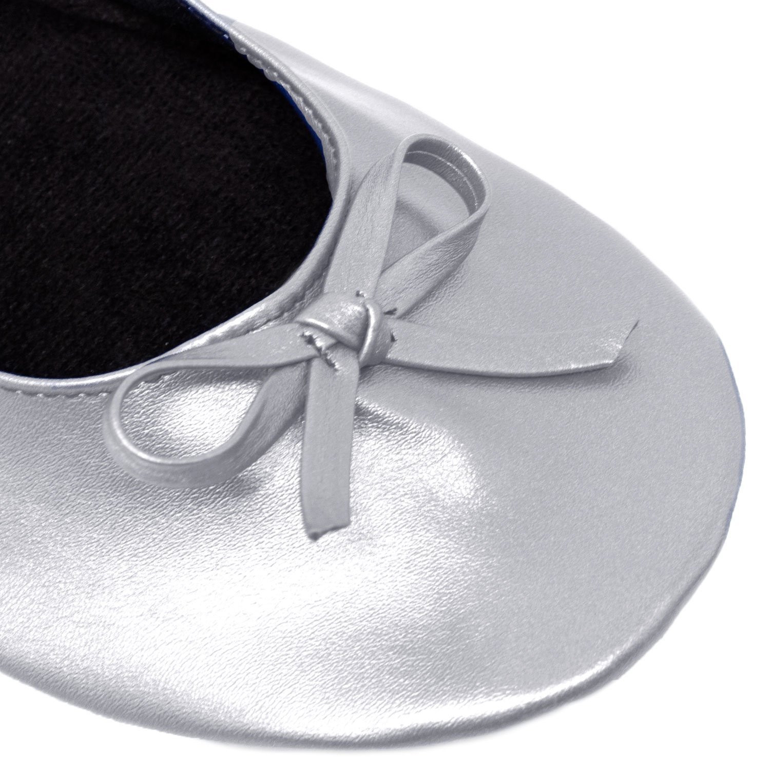 A pair of silver foldable ballet flats for women, showcasing a sleek design with an elastic trim and soft inner lining, perfect for travel and everyday wear.