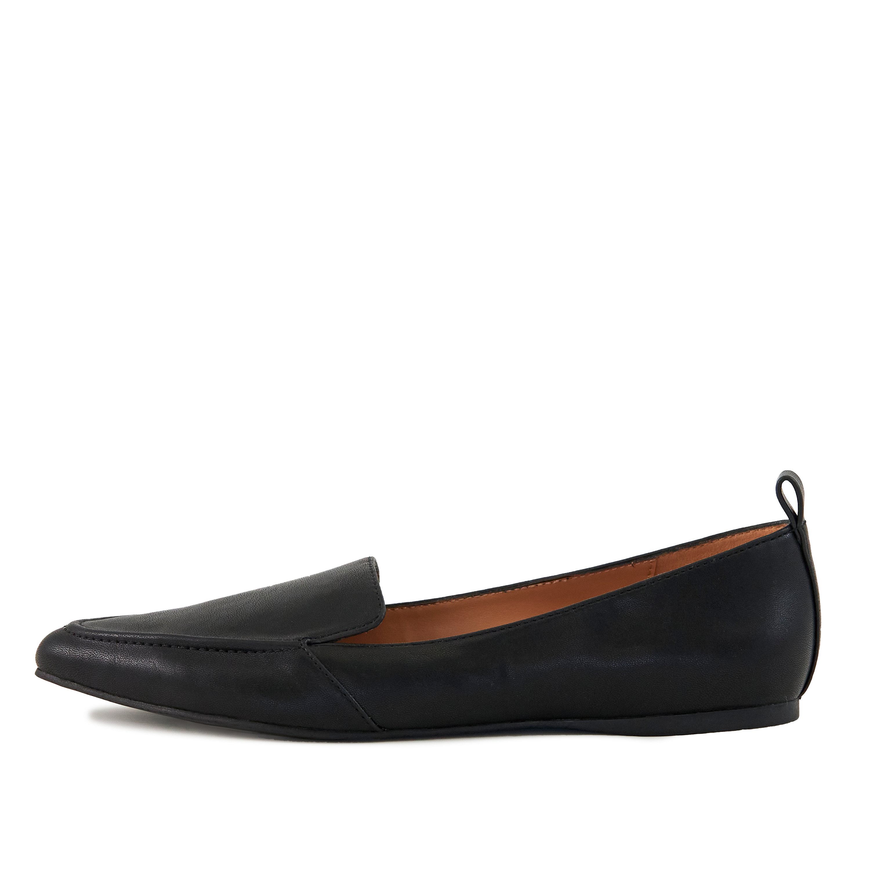 Black leather flat shoe