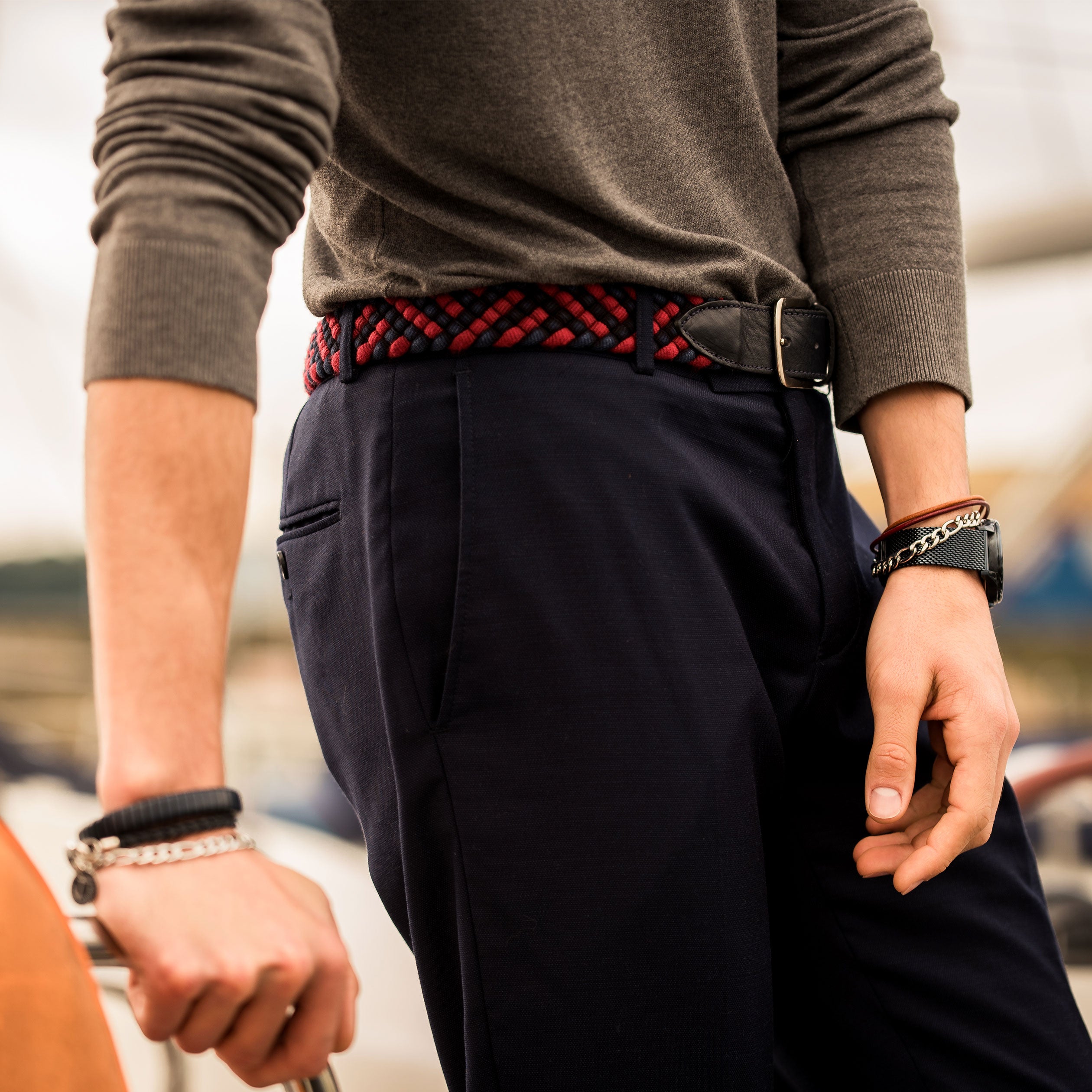 Seajure Red Sea braided fabric and vegetable tanned leather belt featuring a silver rounded buckle, showcasing its elegant design and high-quality materials.