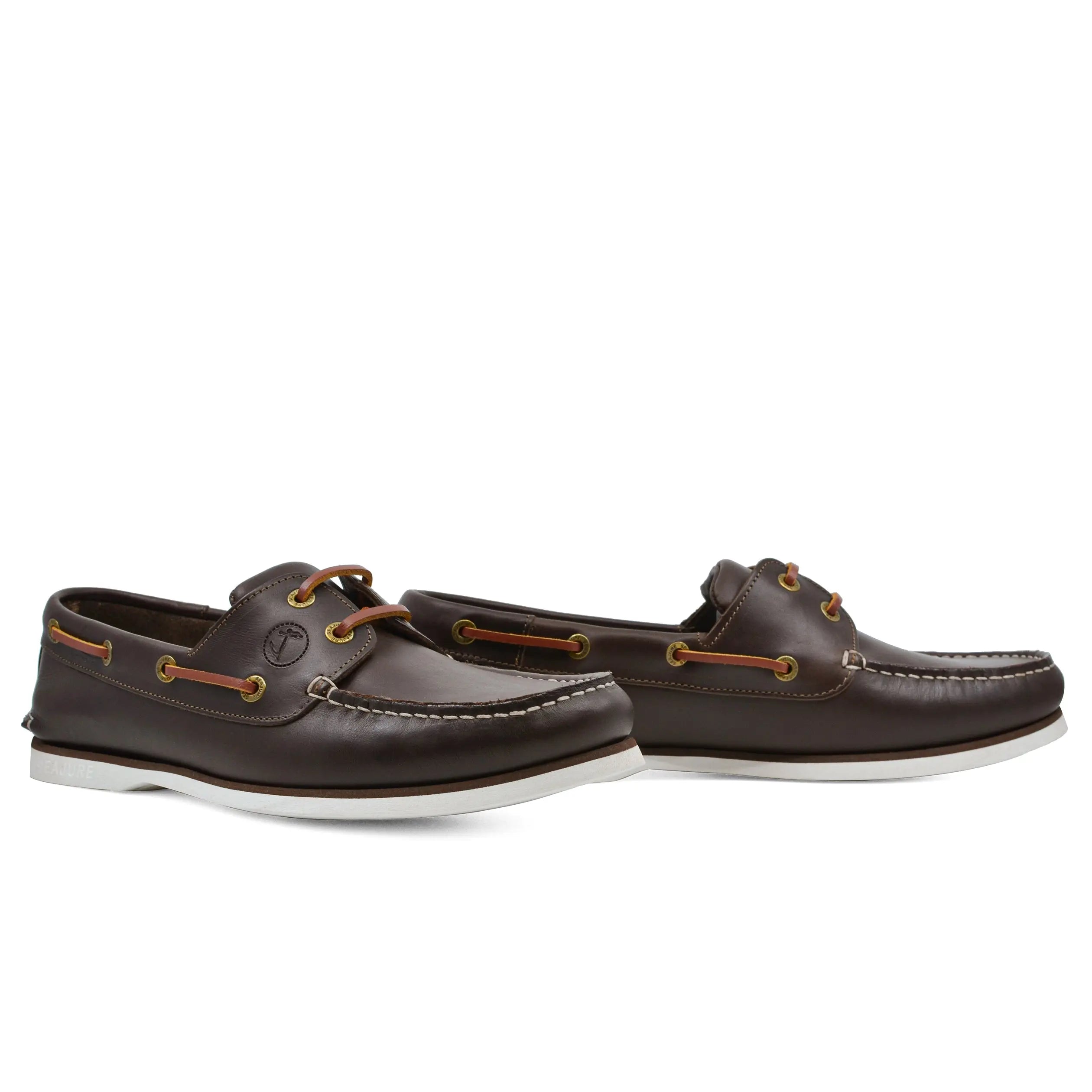 Seajure Men Boat Shoe Forvie in elegant leather, showcasing its classic nautical design and non-marking rubber sole.