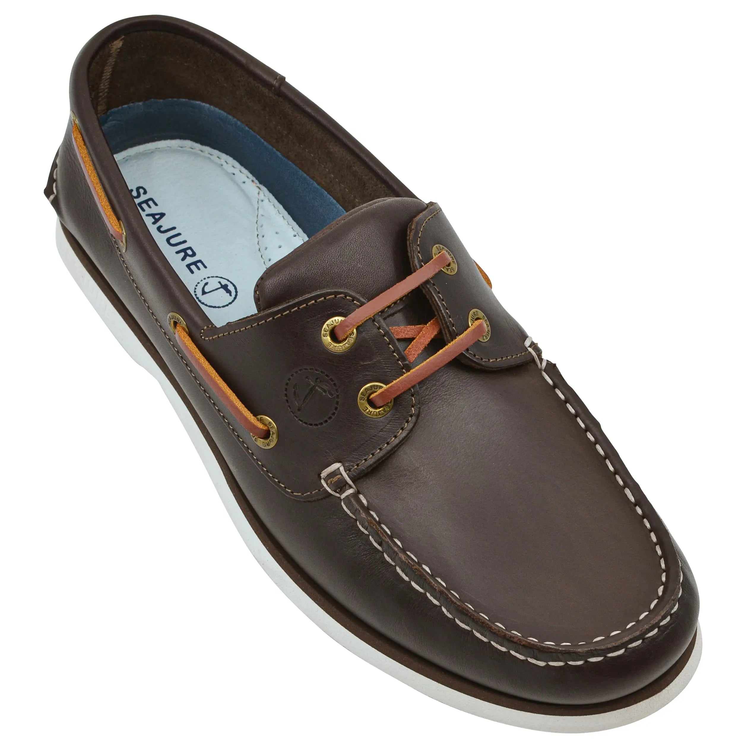 Seajure Men Boat Shoe Forvie in elegant leather, showcasing its classic nautical design and non-marking rubber sole.