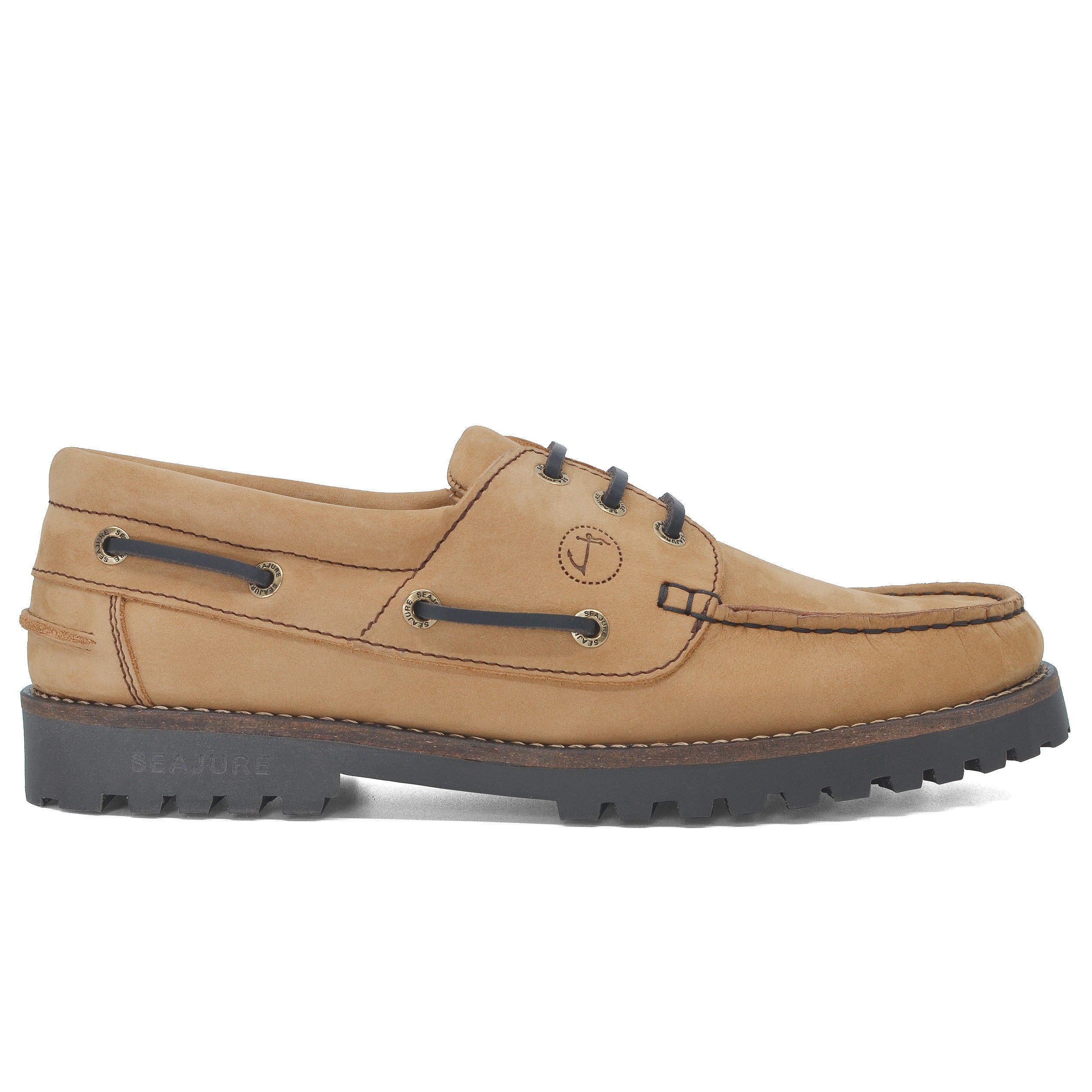 Seajure Lamu men boat shoe made of nubuck leather, featuring a comfortable insole and durable rubber sole, perfect for cold and humid days.