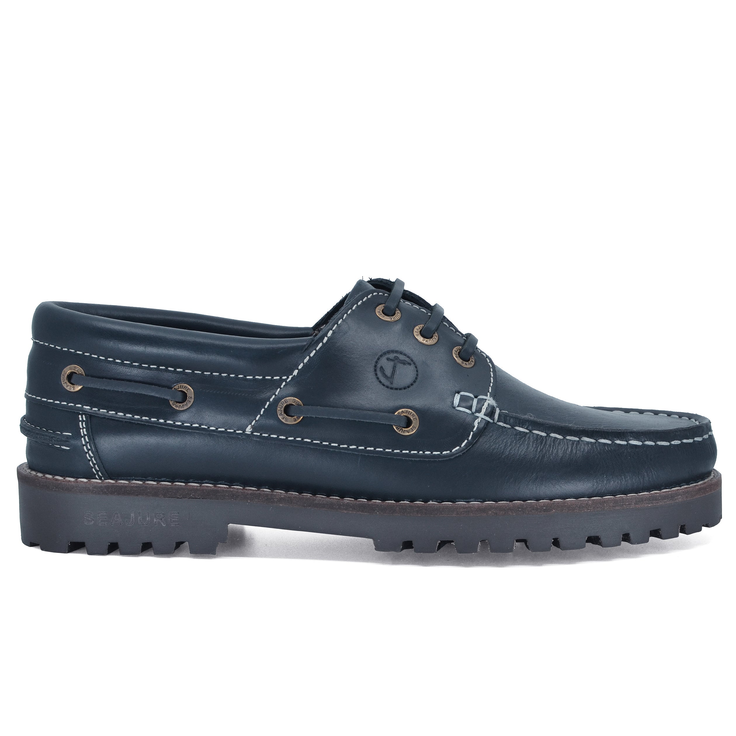 Seajure Lubmin Men Boat Shoe in high-quality leather with a classic nautical design, perfect for cold and humid days.